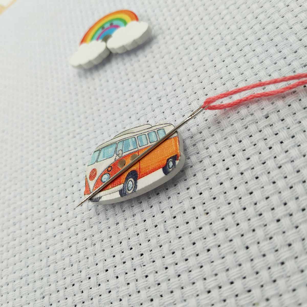 Needle Minders Wood Sewing Mac - Commercial Embroidery Machine reseña y precio